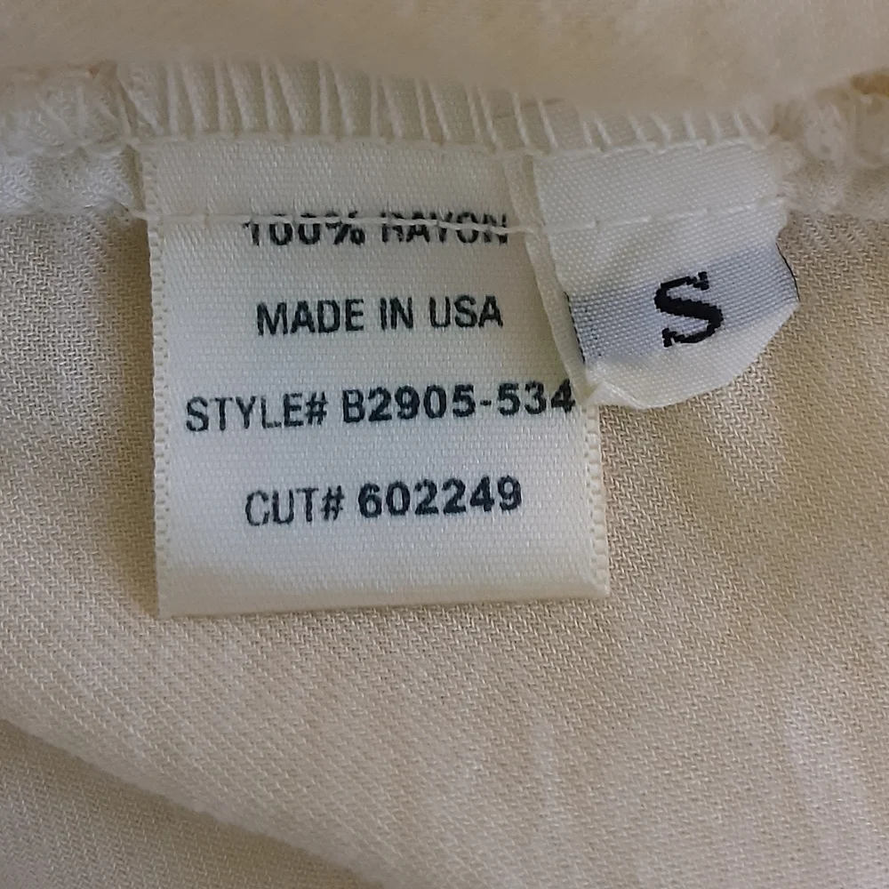 Bella Dahl Yellow Sleeveless Top/Tank Size Small.